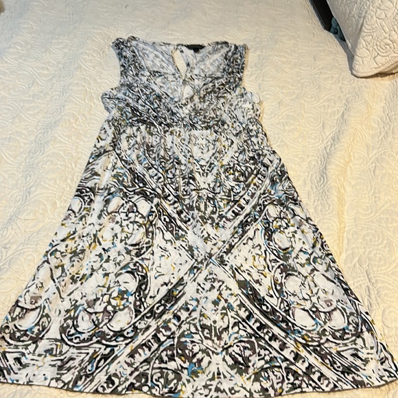 Soft wrap front high waisted dress - Picture 4 of 6